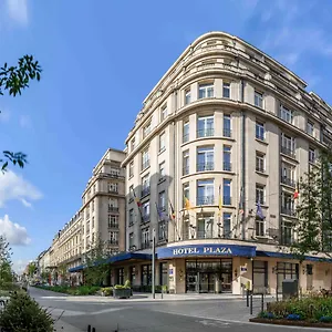 Le Plaza Otel